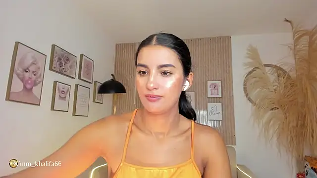 Snapshot of Kimm_khalifa chatting on 02-13-25, 01:29 Kimm khalifa online show from 02-13-25, 01:29