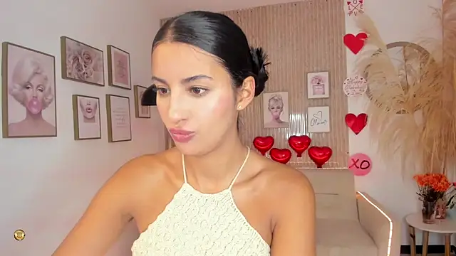 Snapshot of Kimm_khalifa chatting on 02-14-25, 09:10 Kimm khalifa online show from 02-14-25, 09:10