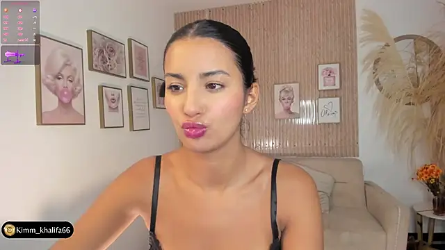 Snapshot of Kimm_khalifa chatting on 02-28-25, 03:37 Kimm khalifa online show from 02-28-25, 03:37