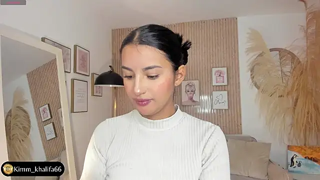 Snapshot of Kimm_khalifa chatting on 03-11-25, 10:09 Kimm khalifa online show from 03-11-25, 10:09