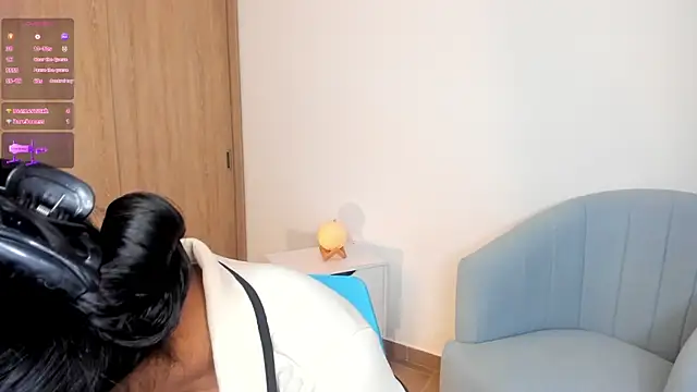 Snapshot of Kimm_khalifa chatting on 03-17-25, 05:05 Kimm khalifa online show from 03-17-25, 05:05