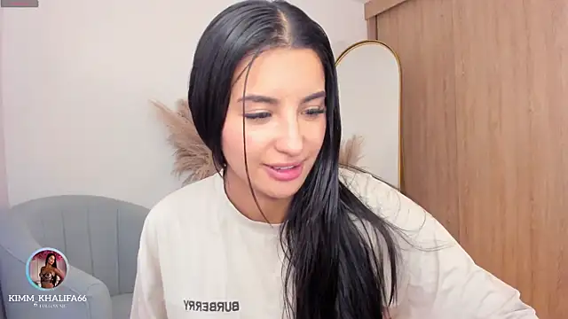 Snapshot of Kimm_khalifa chatting on 10-22-25, 08:52 Kimm khalifa online show from 10-22-25, 08:52