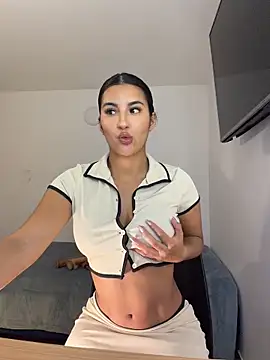 Kimm khalifa online show from 06-09-26, 10:43