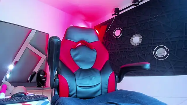 Ivannaakozlov  online show from 03-04-25, 12:07