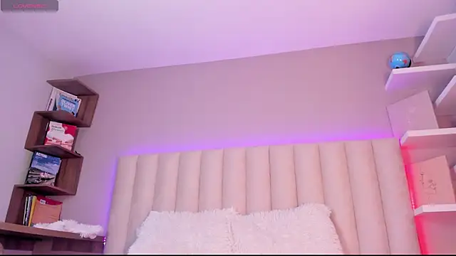 Sally  Walker online show from 09-10-25, 03:06