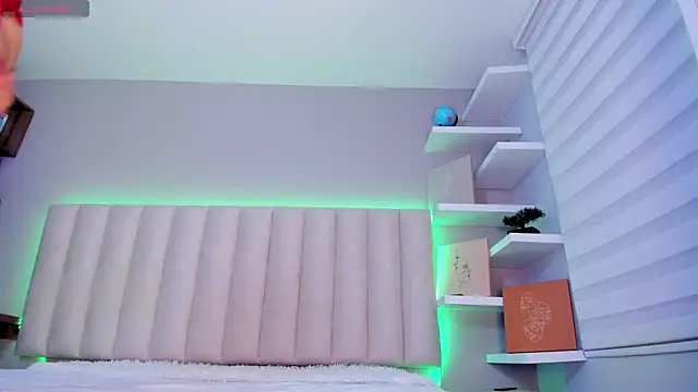 Sally  Walker online show from 10-09-25, 04:10