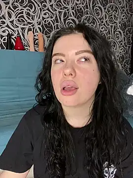 Kimi Ass online show from 02-21-25, 11:32