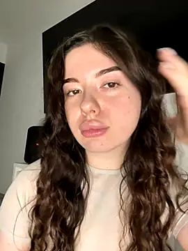 Kimi Ass online show from 11-17-25, 01:06