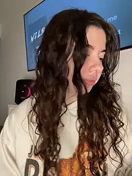 Kimi Ass online show from 11-22-25, 01:04