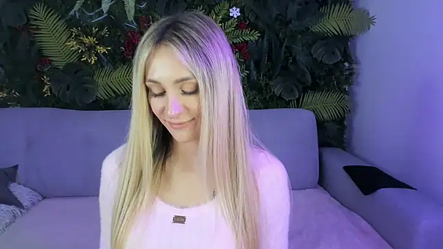 Snapshot of Horny_Blond chatting on 11-07-25, 09:09 Horny Blond online show from 11-07-25, 09:09