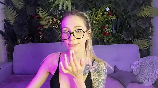 Horny Blond online show from 02-13-26, 09:05