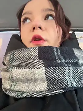 Snapshot of Times__Square chatting on 12-04-25, 02:32 Times Square online show from 12-04-25, 02:32