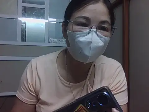 MaiHuong77 online show from 10-15-25, 10:59