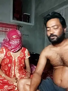 Snapshot of Young_couple143 chatting on 12-02-25, 09:36 Young couple143 online show from 12-02-25, 09:36