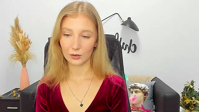 LolaWilsons online show from 01-06-25, 01:30