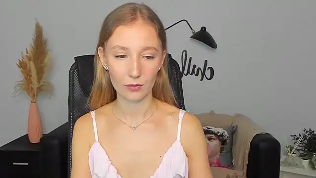 LolaWilsons online show from 02-04-25, 09:28