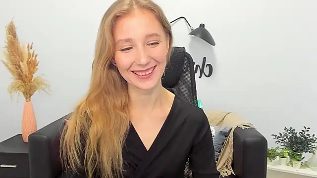 LolaWilsons online show from 02-27-25, 09:22