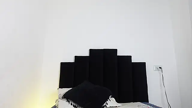 Snapshot of MarcoAlexLatino chatting on 12-12-24, 03:21 MarcoAlexLatino online show from 12-12-24, 03:21