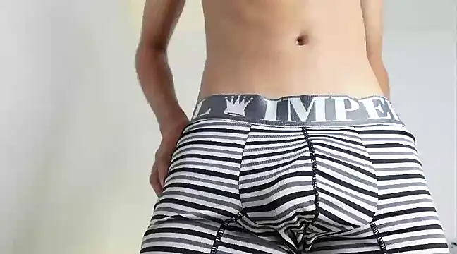 Snapshot of MarcoAlexLatino chatting on 12-20-24, 02:19 MarcoAlexLatino online show from 12-20-24, 02:19