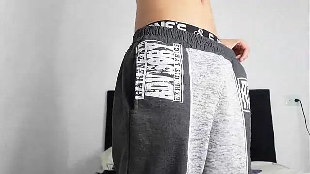 Snapshot of MarcoAlexLatino chatting on 01-24-25, 02:18 MarcoAlexLatino online show from 01-24-25, 02:18