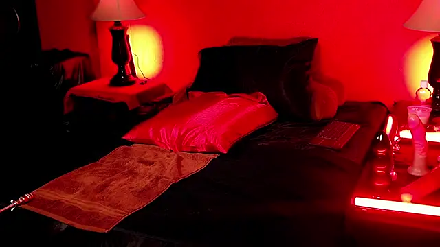 JenniferCD online show from 09-22-25, 05:48