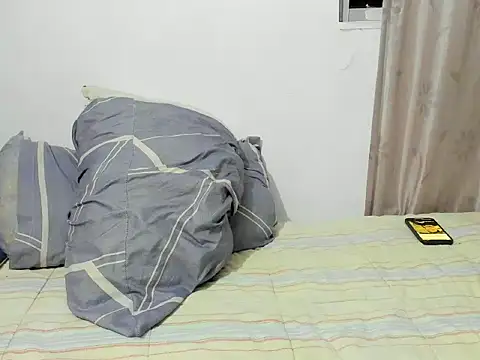 Snapshot of Chandler_ken chatting on 11-20-25, 01:17 Chandler ken online show from 11-20-25, 01:17