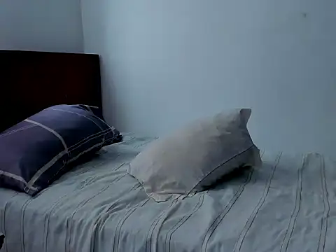 Snapshot of Chandler_ken chatting on 12-16-25, 01:05 Chandler ken online show from 12-16-25, 01:05