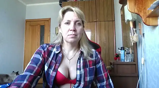 Snapshot of IrinaB1 chatting on 02-28-25, 07:26 IrinaB1 online show from 02-28-25, 07:26