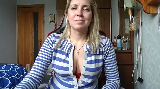 Snapshot of IrinaB1 chatting on 03-02-25, 10:45 IrinaB1 online show from 03-02-25, 10:45