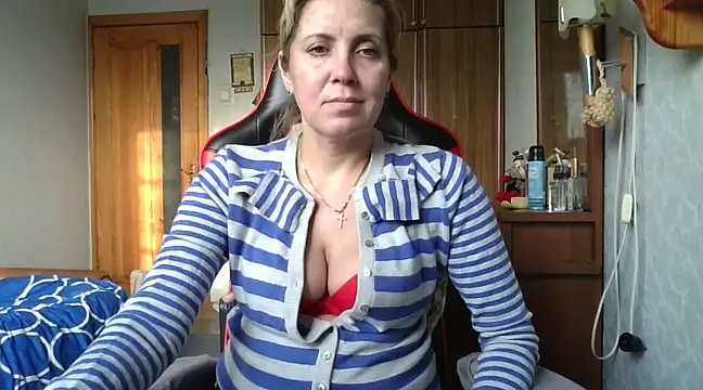 Snapshot of IrinaB1 chatting on 03-02-25, 02:00 IrinaB1 online show from 03-02-25, 02:00