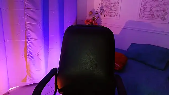 Susana hank2 online show from 02-22-25, 09:15