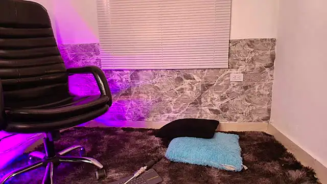 Susana hank2 online show from 04-10-26, 08:35