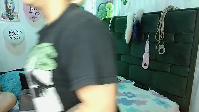 the lesbian game online show from 03-21-26, 05:27