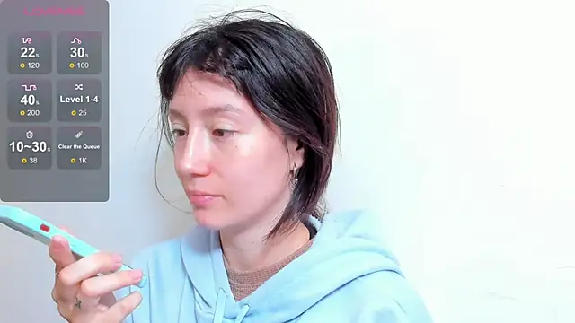 Snapshot of lizzy_davis_1 chatting on 10-09-25, 04:10 lizzy davis 1 online show from 10-09-25, 04:10