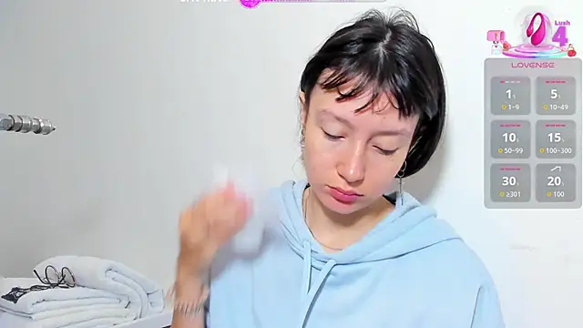 lizzy davis 1 online show from 04-27-26, 04:10