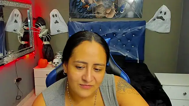 Snapshot of NikolPervertUnlimit chatting on 10-22-25, 11:04 NikolPervertUnlimit online show from 10-22-25, 11:04