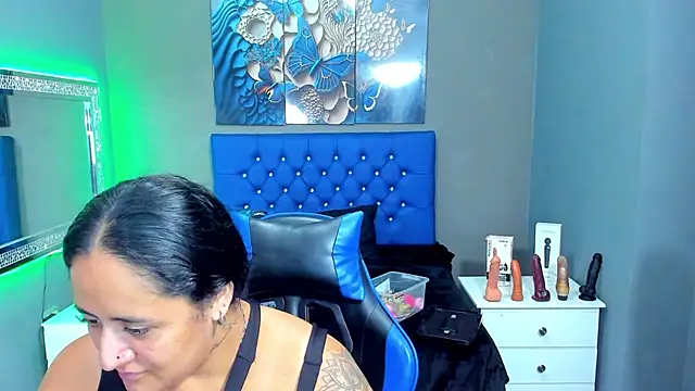 Snapshot of NikolPervertUnlimit chatting on 11-28-25, 02:14 NikolPervertUnlimit online show from 11-28-25, 02:14