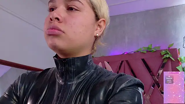 Haelycute online show from 11-29-25, 12:41