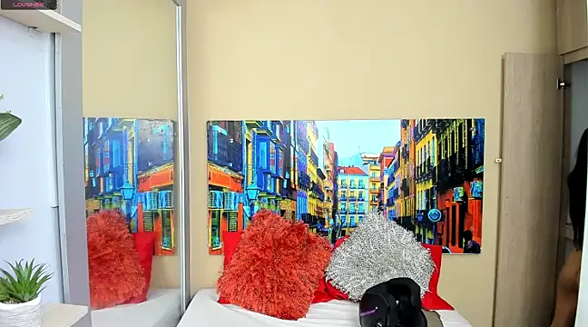 CristalLoren online show from 01-24-25, 11:37