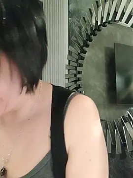 IsisBlake online show from 03-19-25, 03:29