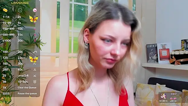 Snapshot of pretty_little_thing chatting on 01-29-25, 07:32 pretty little thing online show from 01-29-25, 07:32