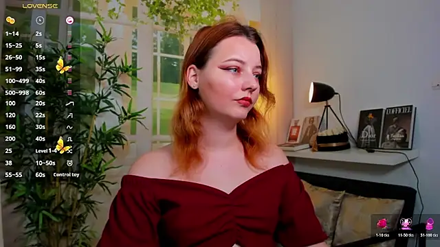 pretty little thing online show from 11-15-25, 03:19