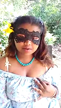 Snapshot of Sexy--queen1 chatting on 12-27-24, 04:26 Sexy--queen1 online show from 12-27-24, 04:26