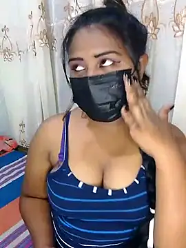 Snapshot of Sexy--queen1 chatting on 01-15-25, 02:56 Sexy--queen1 online show from 01-15-25, 02:56