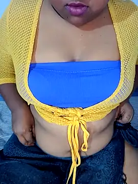 Snapshot of Sexy--queen1 chatting on 09-09-25, 05:23 Sexy--queen1 online show from 09-09-25, 05:23