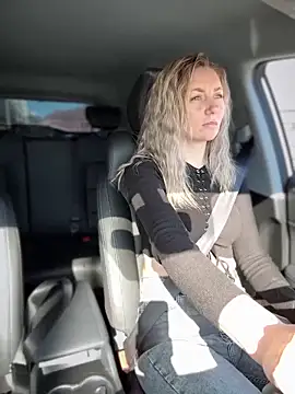 Snapshot of Crazy-Rosa chatting on 03-18-25, 04:37 Crazy-Rosa online show from 03-18-25, 04:37