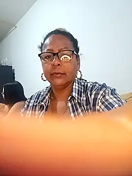 Afroditabichota online show from 11-11-25, 08:14