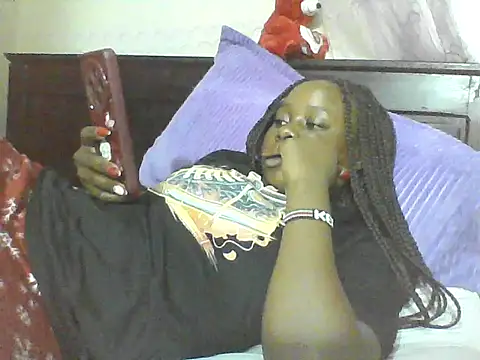 EBONYVANILLA02 online show from 03-21-26, 11:26