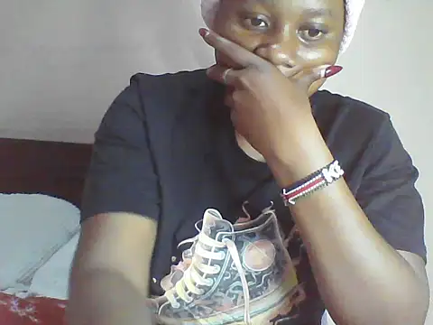 EBONYVANILLA02 online show from 04-28-26, 07:57