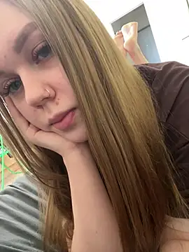 Marylallka5 online show from 03-06-26, 10:01